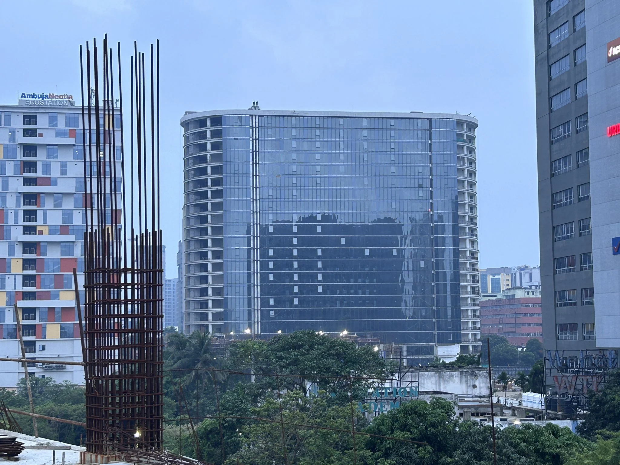 Latest news image for "World Trade Centre Kolkata Takes Shape in Sector V"