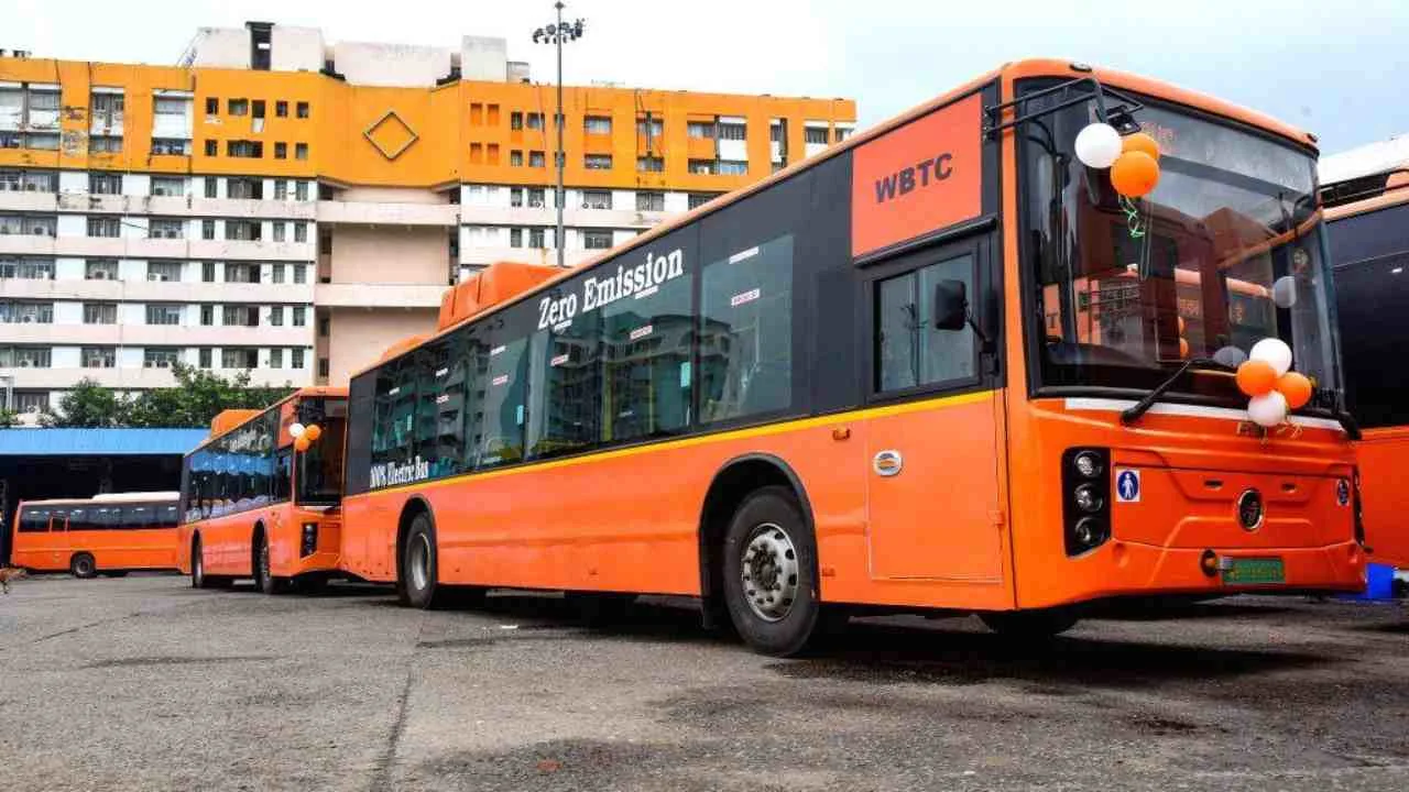 Latest news image for "West Bengal to Add 600 Buses Ahead of Durga Pujo, 1,000 Targeted by 2027"