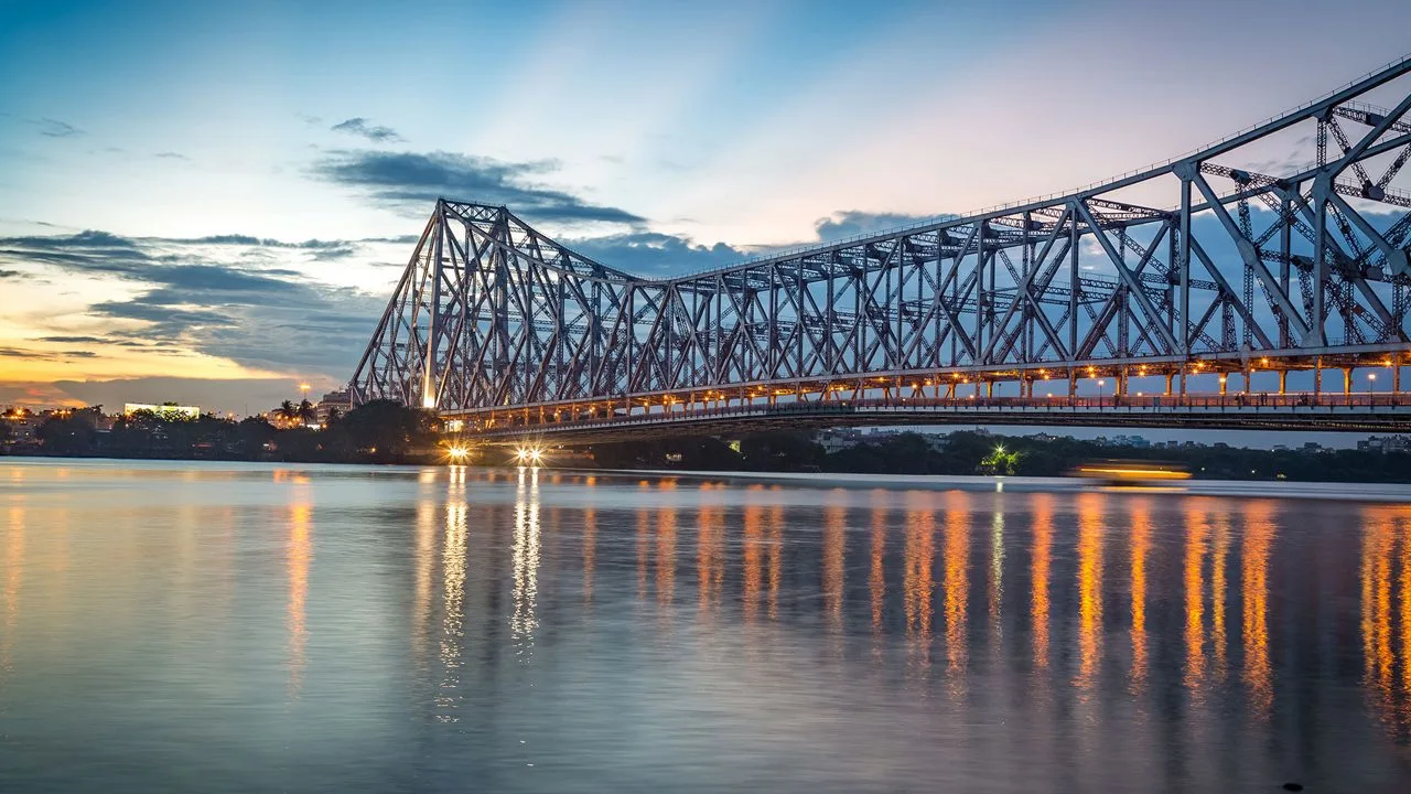 Latest news image for "West Bengal Targets August 15 for New Industrial Policy"